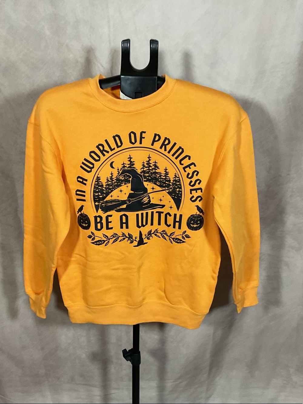 Women’s Halloween Sweatshirt Size xxs